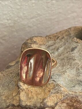 5/$10❤️❤️❤️NEW Gold-Tone Zinc Alloy Swirly Rectangle Statement Ring